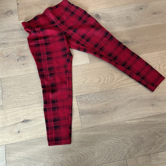 MeMoi leggings red and black plaid - Picture 2 of 7